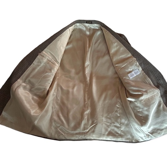 OSCAR DE LA RENTA Wool and Silk Houndstooth Tan Two Button Blazer Sport Coat 43R - Picture 12 of 16